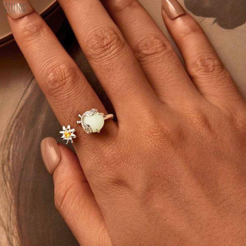 Luminous Firefly Ring | Sterling Silver Platinum-Plated Glow Jewelry - Stellosi